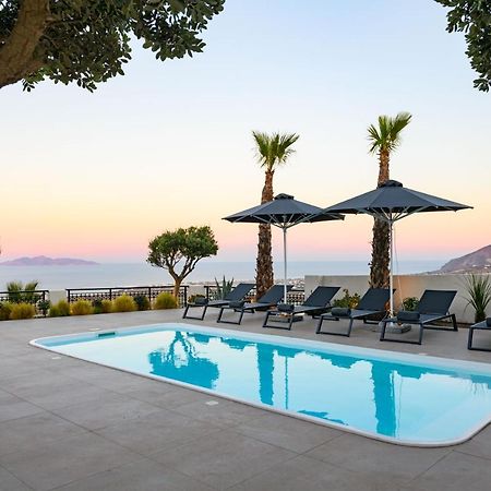 Grand Villa Santorini อิเมโรวิยอน ภายนอก รูปภาพ